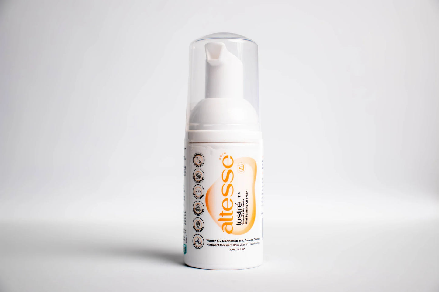 Lustré Vitamin C Niacinamide Mild Foaming Cleanser 30ml