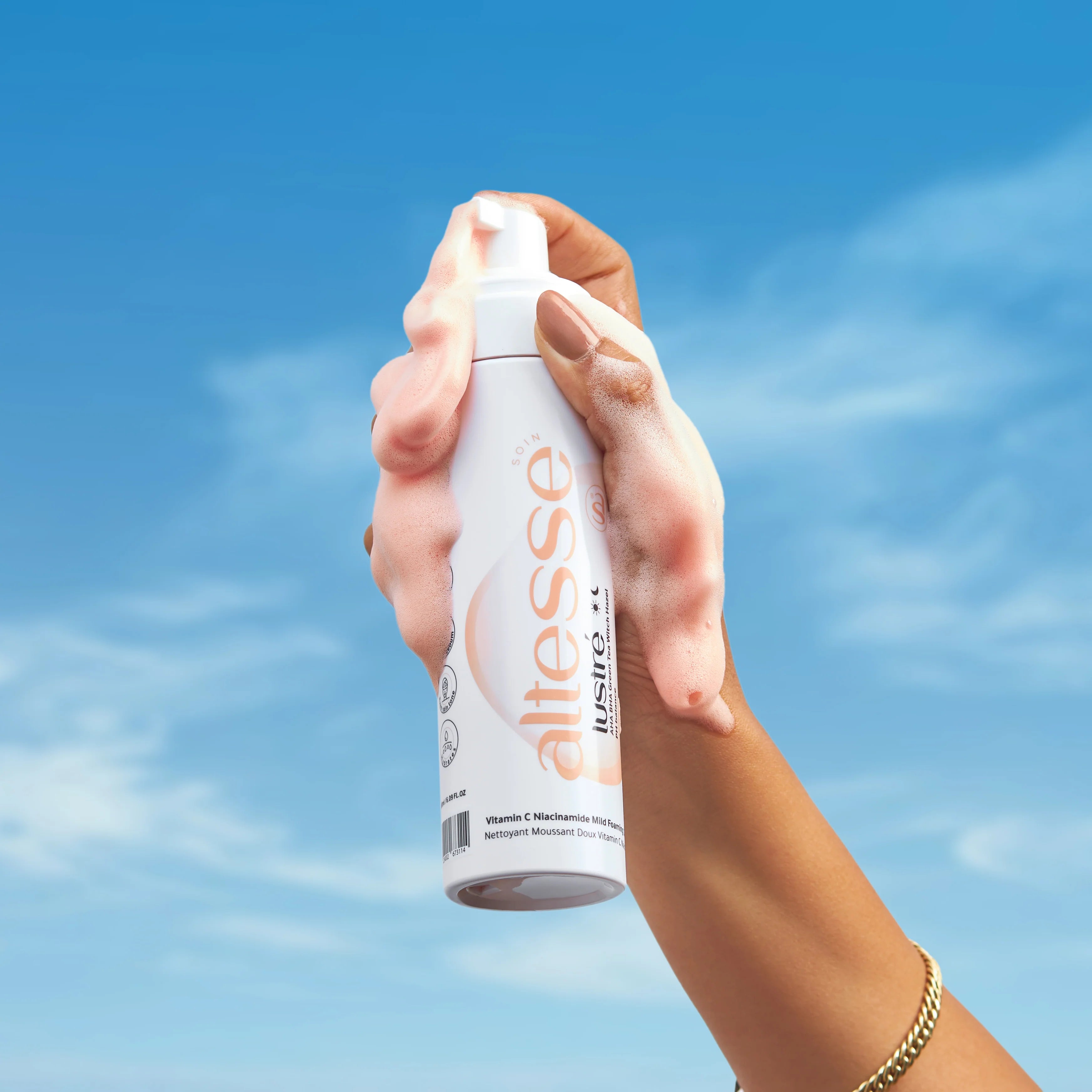 Altesse Soin Lustré Brightening Cleanser 180ml